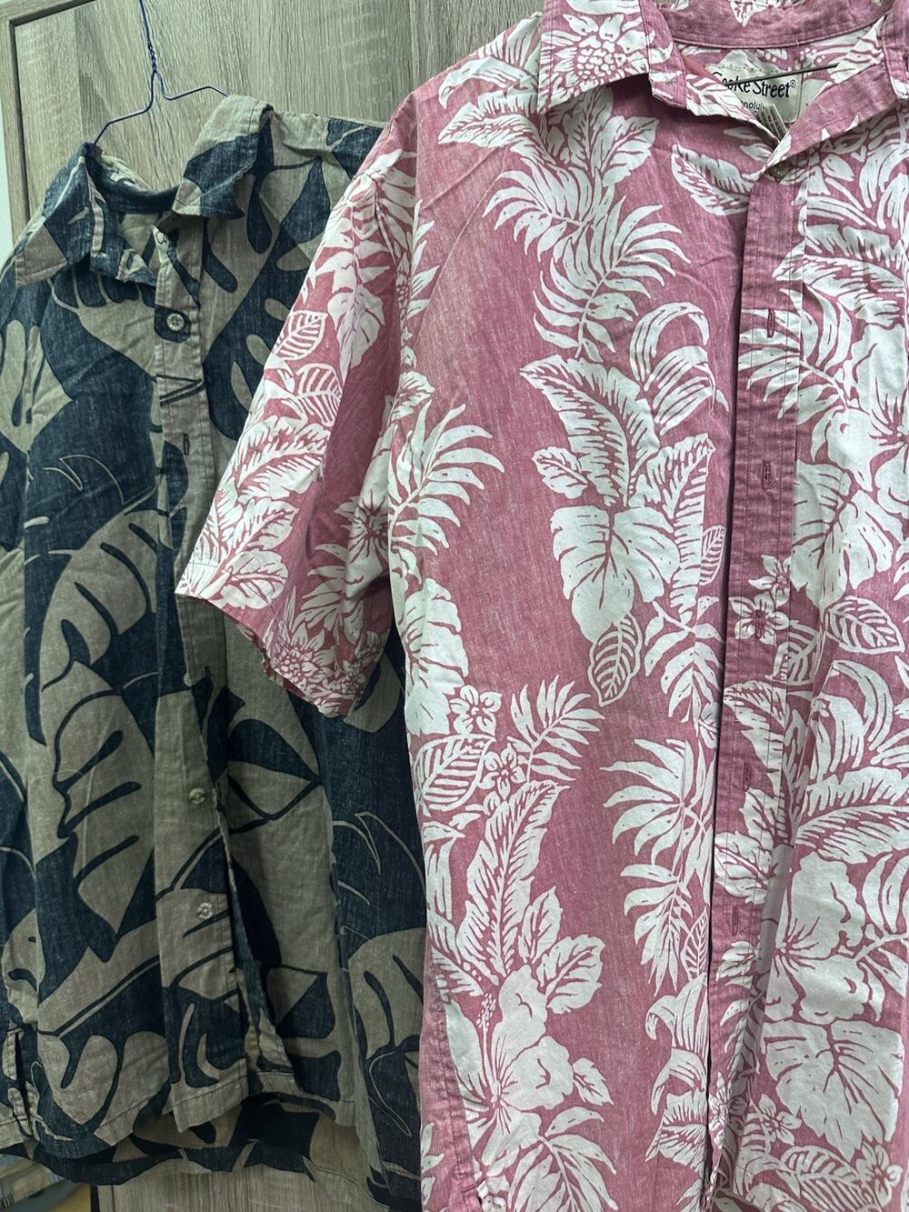 Hawaiian Aloha Buttom Down Mens XL Shirt Lot 2 Great Floral Pattern Mens Shirts